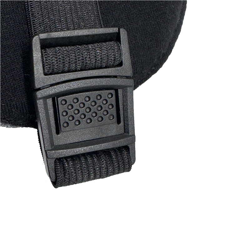 Scape Travel Eye mask with adjustable strap and grey buckle